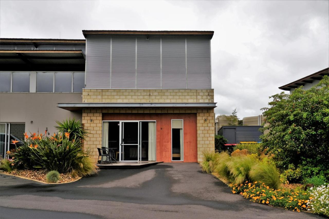 Must At Coonawarra Aparthotel Penola Exterior photo